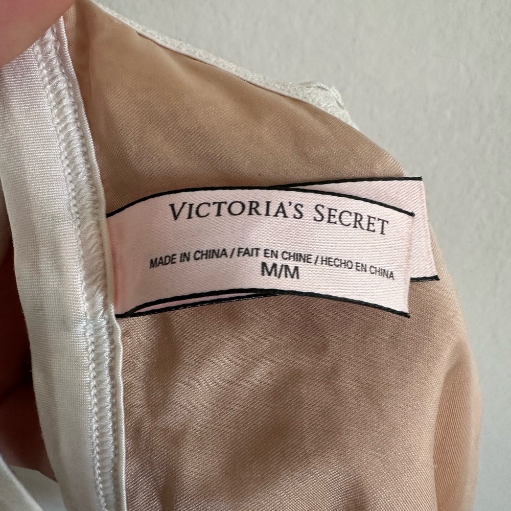 Victoria’s Secret White/Tan Lace Overlay Double Strap Bralette size Medium EUC - Picture 5 of 6
